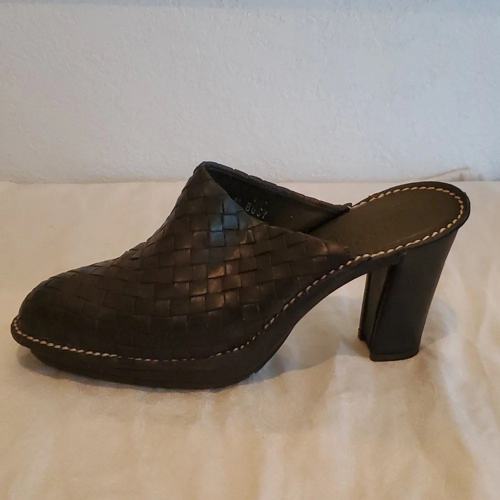 Donald J Pliner Leather Woven Mules - Picture 1 of 4